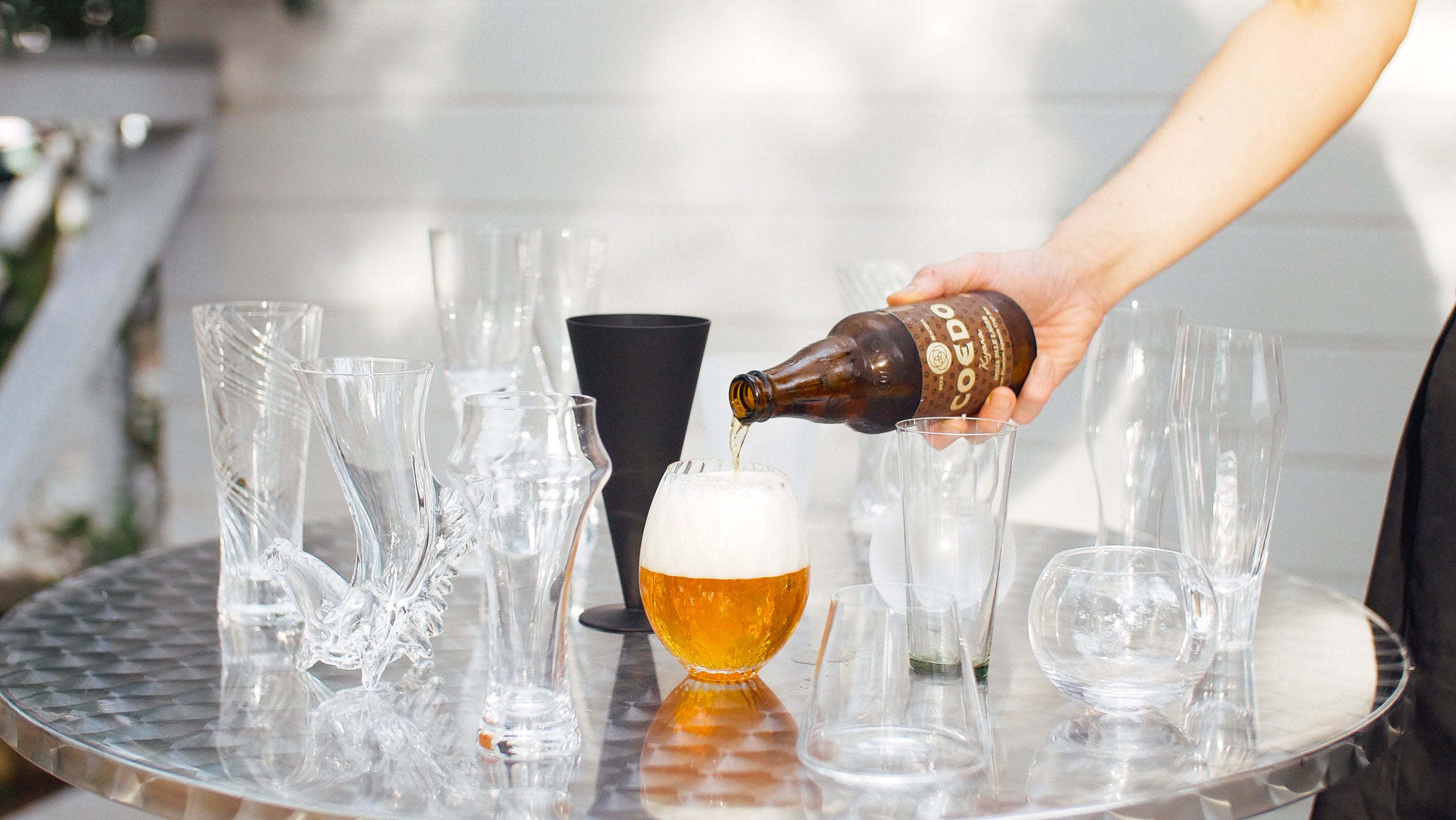 COEDO 伽羅 Kyara ビールと専用グラス 斜めの飲み口が特徴のグラスでアロマを楽しむ